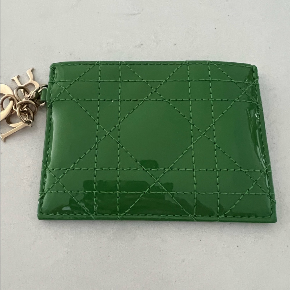 GORGEOUS 💚  Dior patent leather green card case wallet